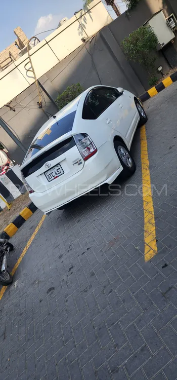 Toyota Prius 2004 for Sale in Lahore Image-1