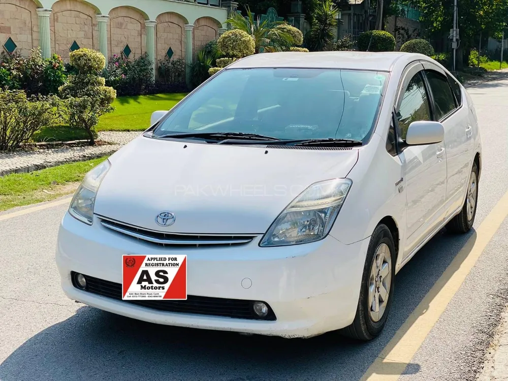 Toyota Prius 2007 for Sale in Islamabad Image-1