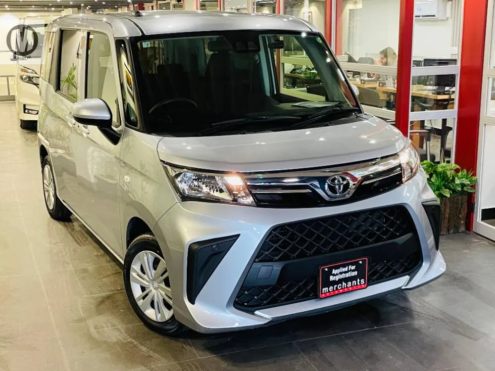 Toyota Roomy 2022 for Sale in Karachi Image-1