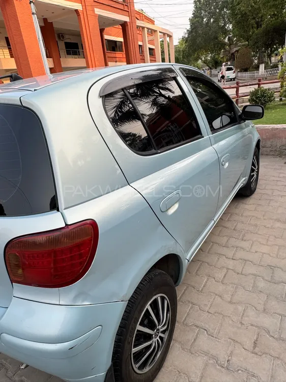 Toyota Vitz 2003 for Sale in Peshawar Image-1