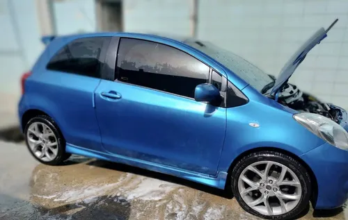 Toyota Yaris Hatchback 2011