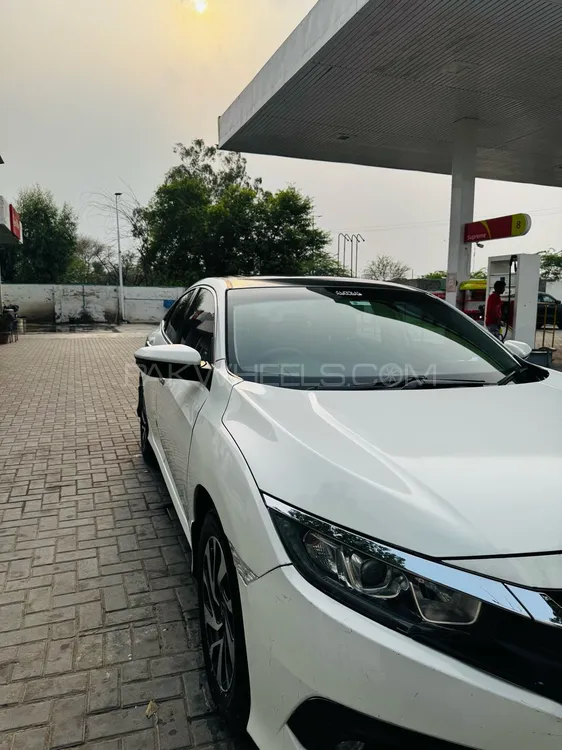 Honda Civic 2016 for Sale in Lahore Image-1