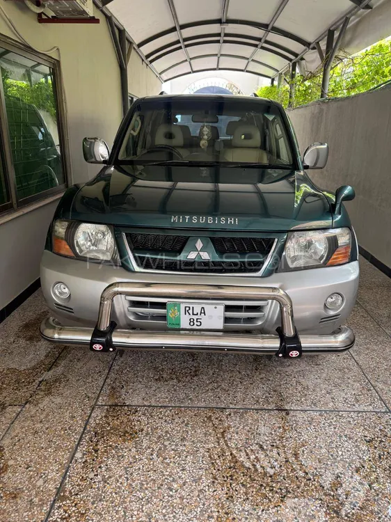 Mitsubishi Pajero 2002 for Sale in Islamabad Image-1