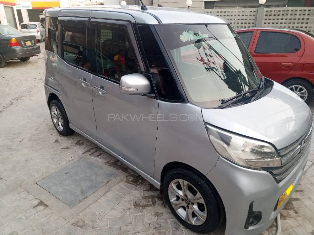 Nissan Dayz Roox 2014 for Sale in Karachi Image-1
