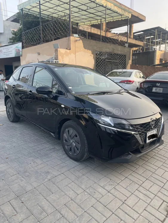 Nissan Note 2021 for Sale in Lahore Nissan Note 2021 for Sale in Lahore Image-3