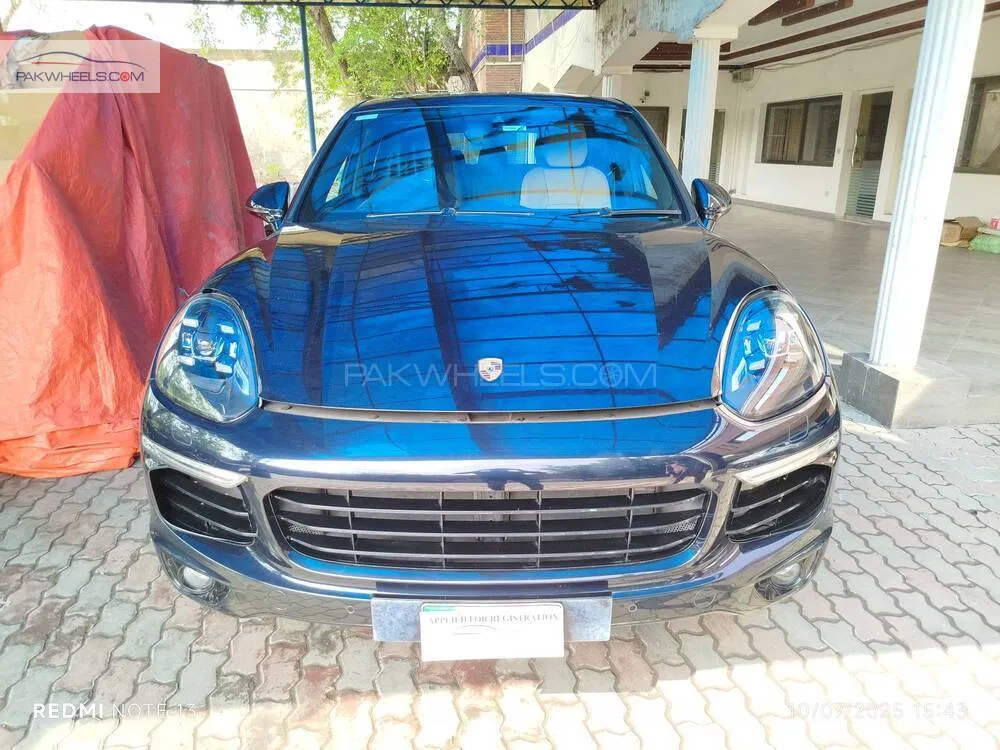 Porsche Cayenne 2016 for Sale in Faisalabad Image-1