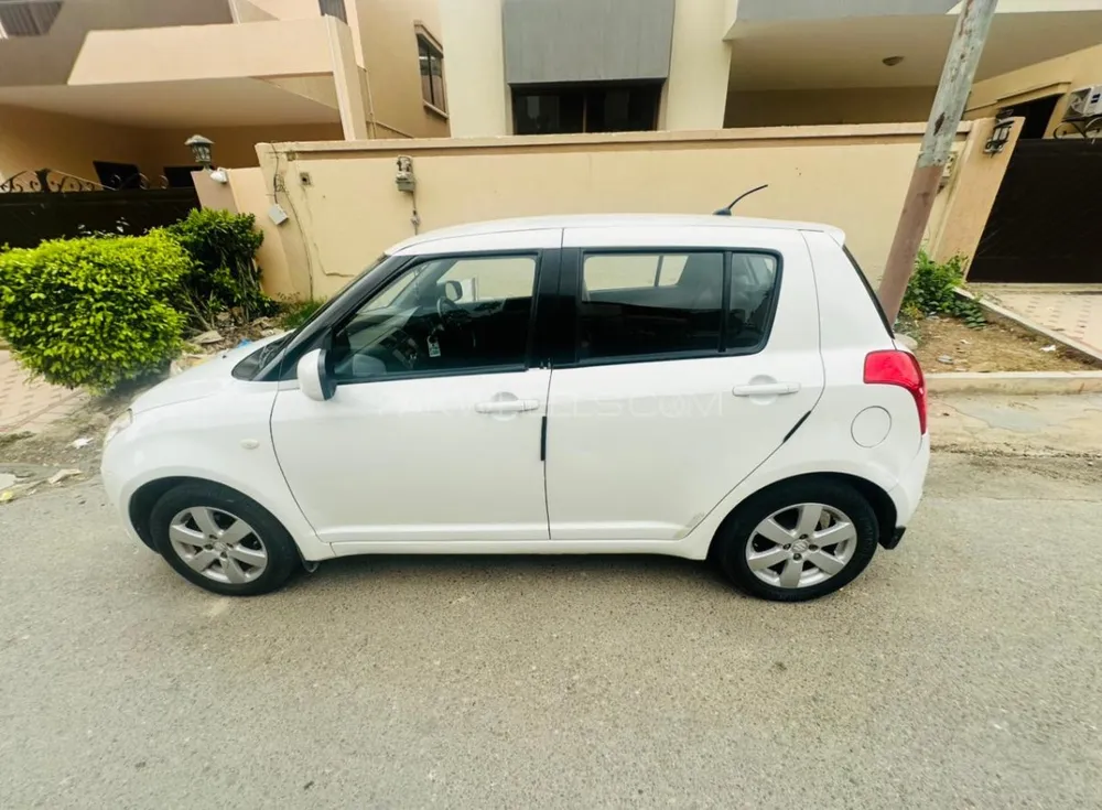 Suzuki Swift 2016 for Sale in Karachi Image-1