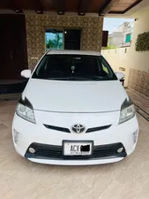 Toyota Prius S Touring Selection GS 1.8 2013 for Sale