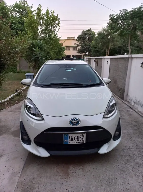 Toyota Aqua 2017 for Sale in Shorkot Cantt Image-1