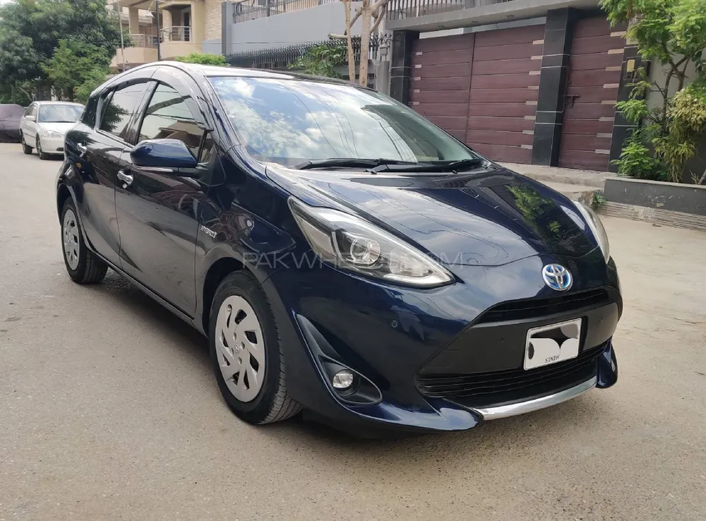 Toyota Aqua 2019 for Sale in Karachi Image-1