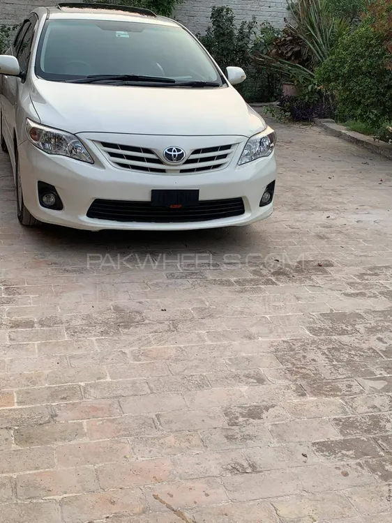 Toyota Corolla 2014 for Sale in Peshawar Image-1