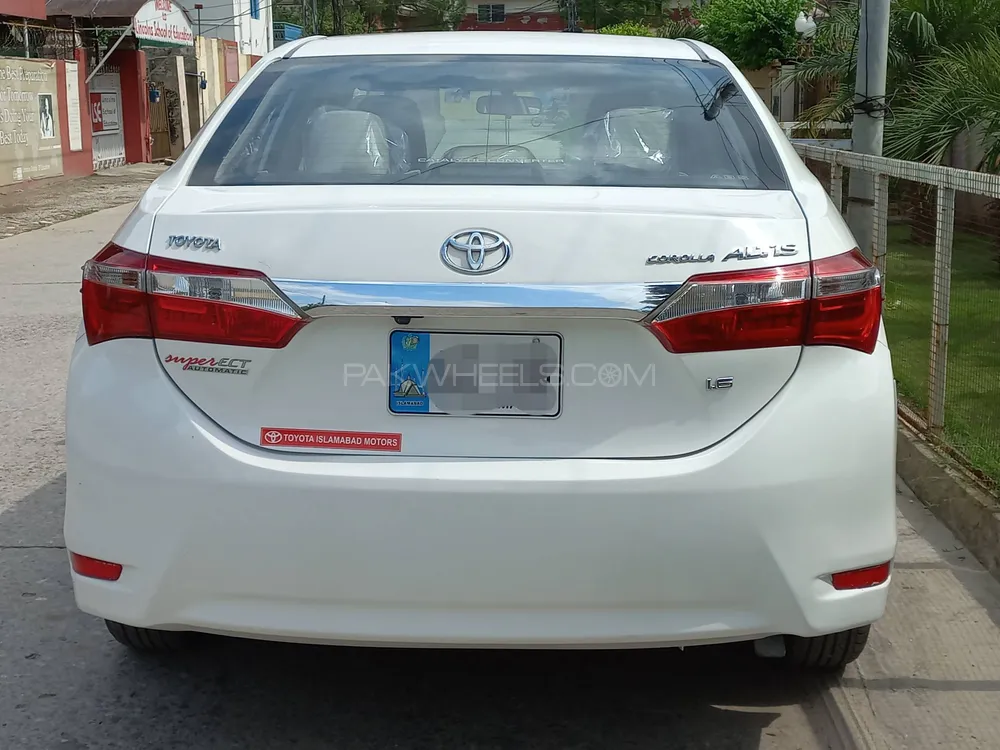 Toyota Corolla 2016 for Sale in Islamabad Image-1