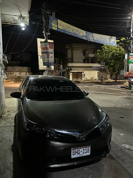 Toyota Corolla 2017 for Sale in Karachi Image-1