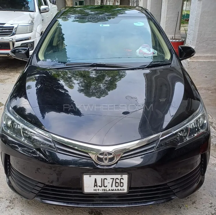 Toyota Corolla 2018 for Sale in Islamabad Image-1