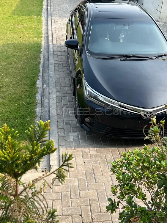 Toyota Corolla 2015 for Sale in Peshawar Image-1