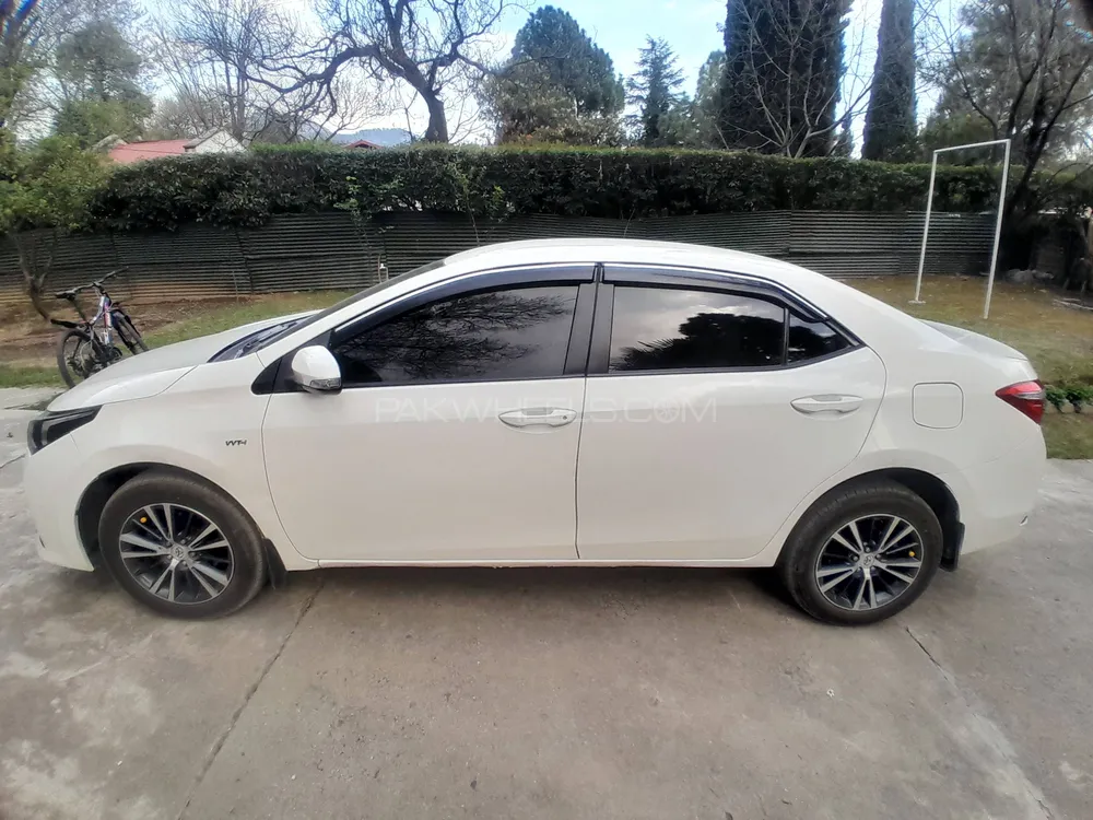 Toyota Corolla 2016 for Sale in Abbottabad Image-1