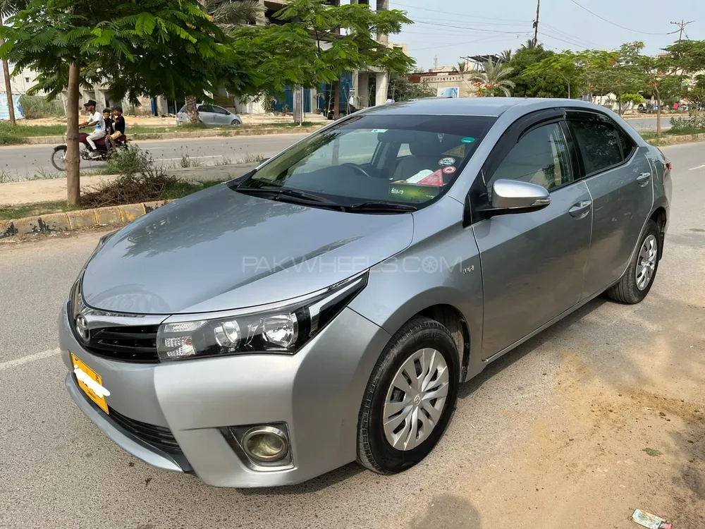 Toyota Corolla 2016 for Sale in Karachi Image-1