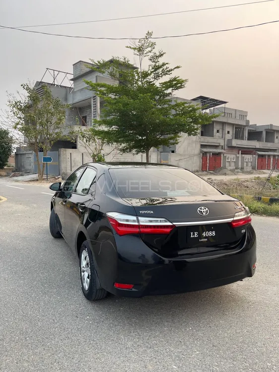 Toyota Corolla 2017 for Sale in Sargodha Image-1