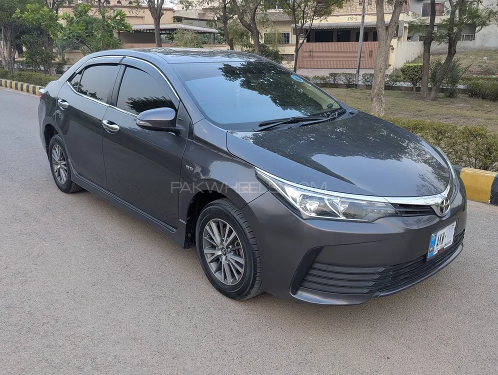 Toyota Corolla 2018 for Sale in Islamabad Image-1