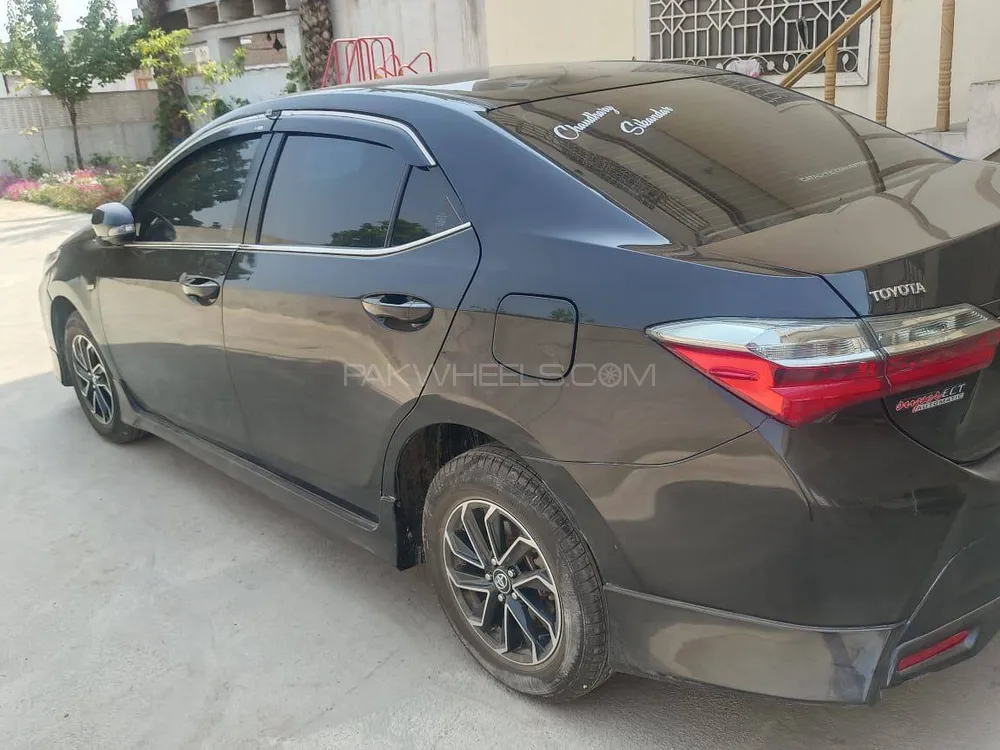 Toyota Corolla 2016 for Sale in Gujrat Image-1