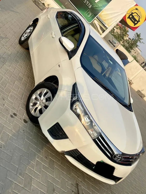 Toyota Corolla 2017 for Sale in Gujrat Image-1