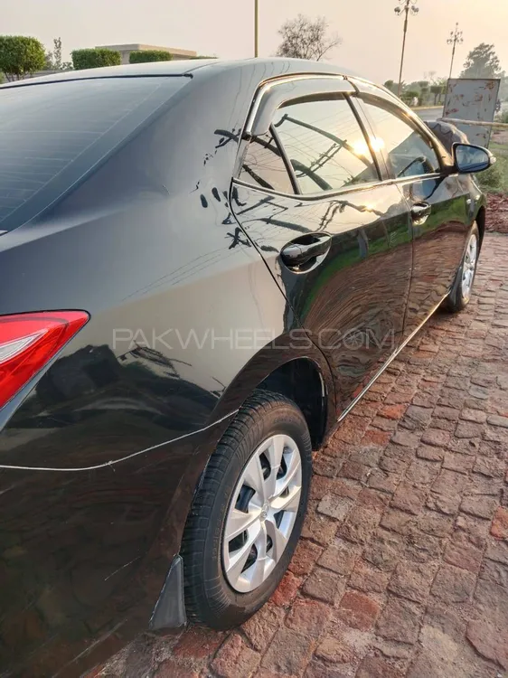 Toyota Corolla 2016 for Sale in Mandi bahauddin Image-1