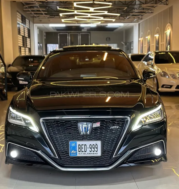 Toyota Crown 2018 for Sale in Islamabad Image-1