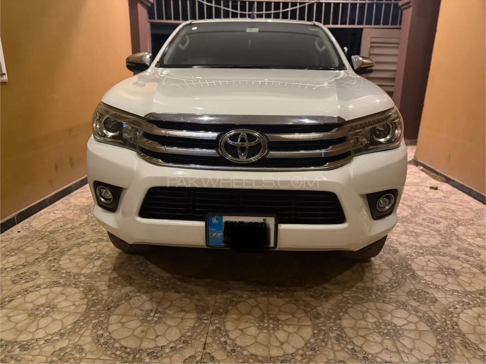 Toyota Hilux 2018 for Sale in Islamabad Image-1