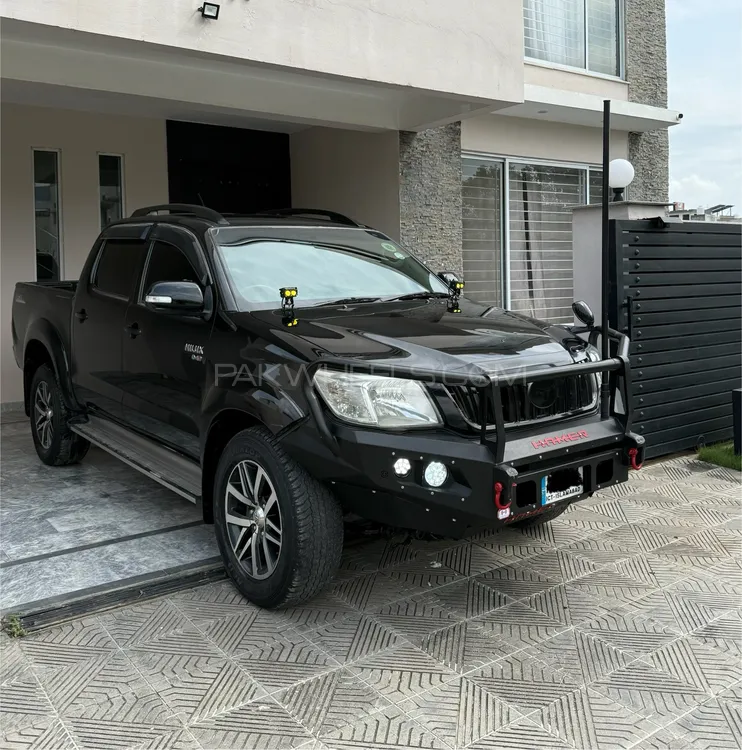 Toyota Hilux 2014 for Sale in Islamabad Image-1