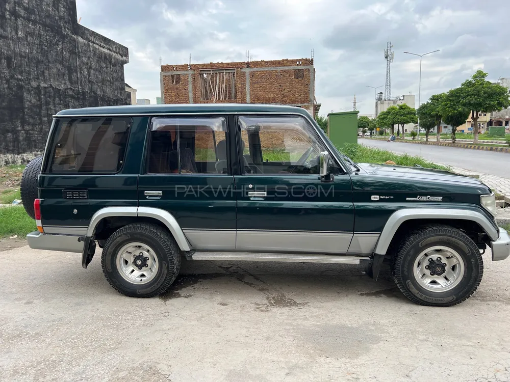 Toyota Land Cruiser 1990 for Sale in Islamabad Image-1