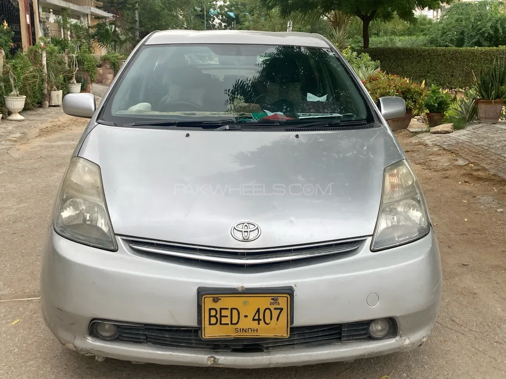 Toyota Prius 2011 for Sale in Karachi Image-1