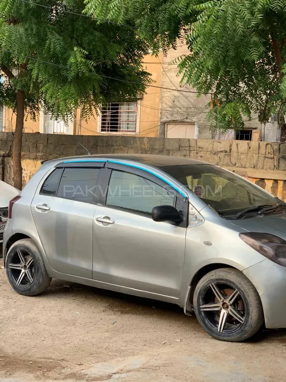 Toyota Vitz 2006 for Sale in Karachi Image-1