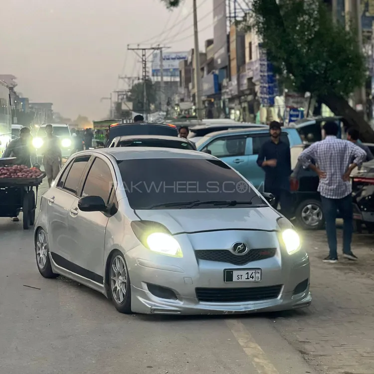 Toyota Vitz 2008 for Sale in Gujranwala Image-1
