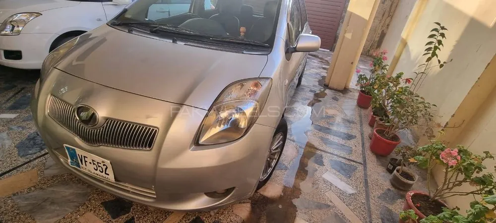 Toyota Vitz 2006 for Sale in Islamabad Image-1