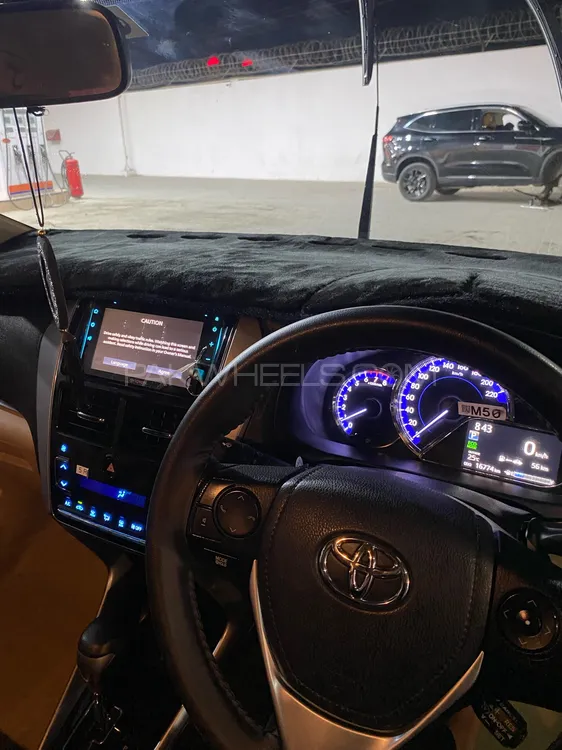 Toyota Yaris Sedan 2021 for Sale in Karachi Image-1