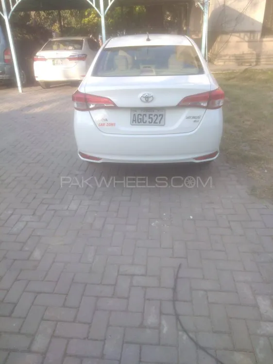 Toyota Yaris Sedan 2021 for Sale in Lahore Image-1