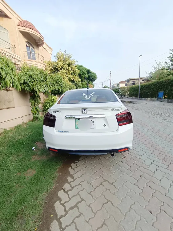 Honda City 2016 for Sale in Lahore Image-1