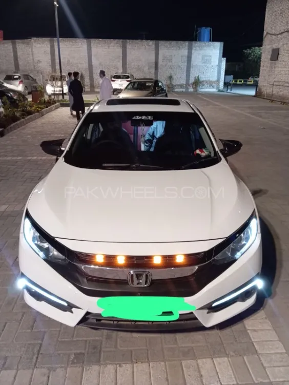 Honda Civic 2017 for Sale in Peshawar Image-1