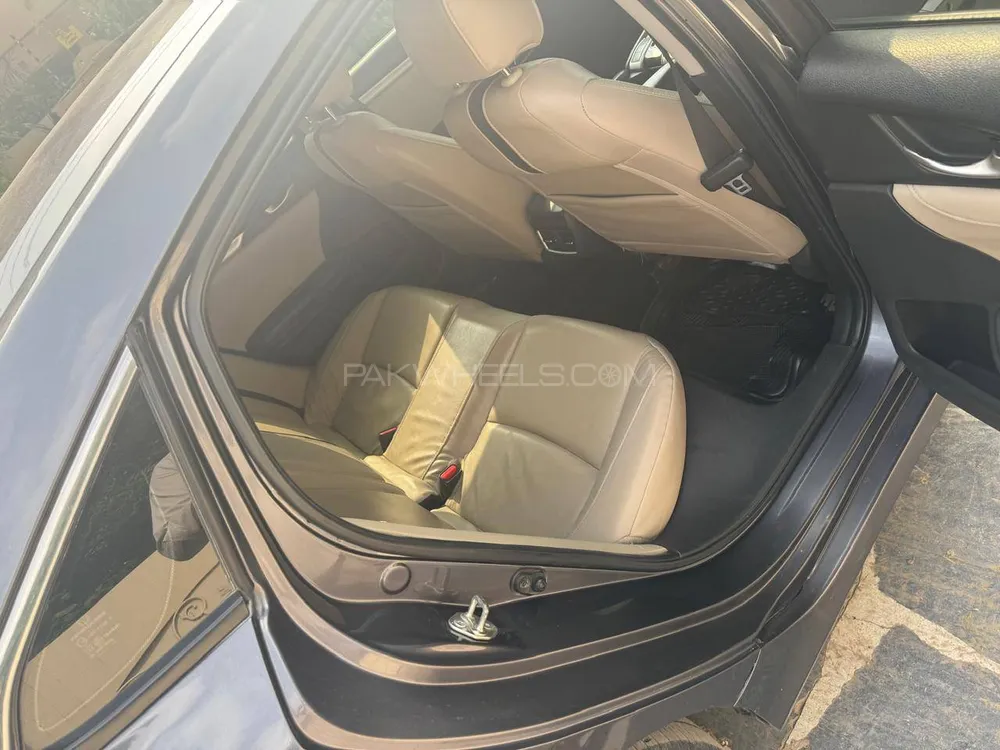 Honda Civic 2018 for Sale in Lahore Image-1