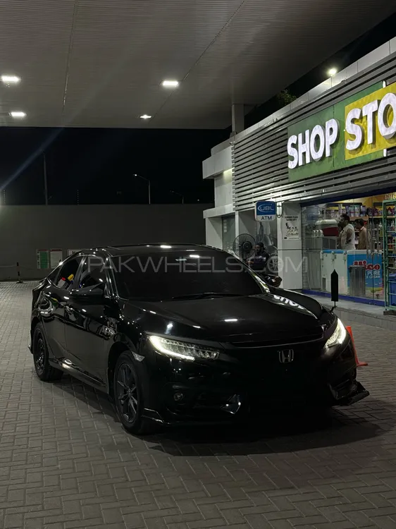 Honda Civic 2020 for Sale in Peshawar Image-1