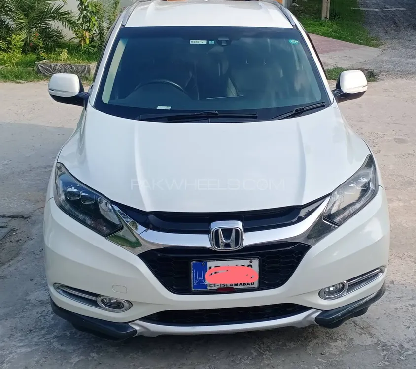 Honda Vezel 2015 for Sale in Gujrat Image-1