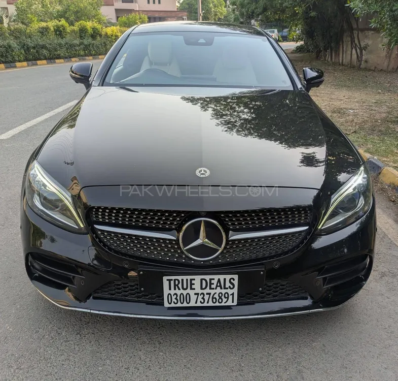 Mercedes Benz C Class Coupe 2018 for Sale in Lahore Image-1