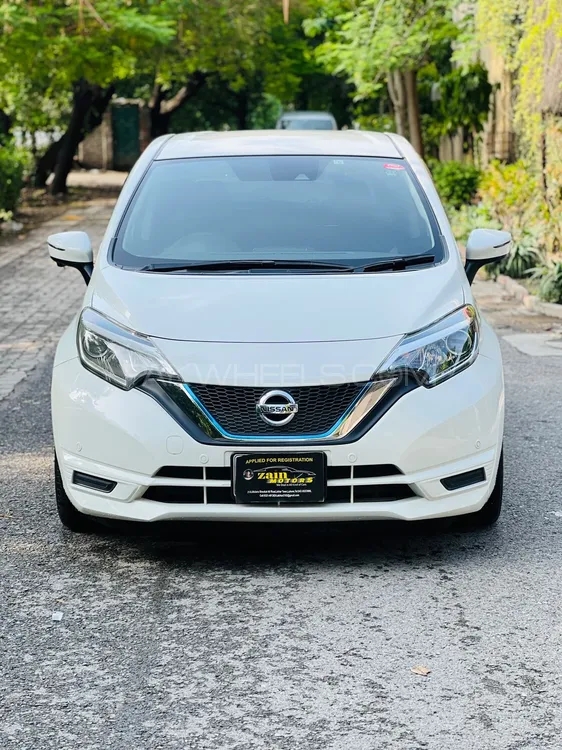 Nissan Note 2018 for Sale in Lahore Image-1