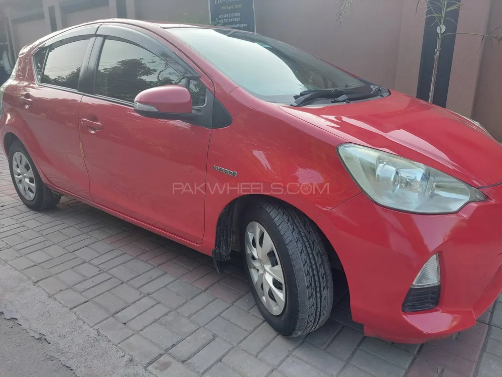 Toyota Aqua 2012 for Sale in Lahore Image-1