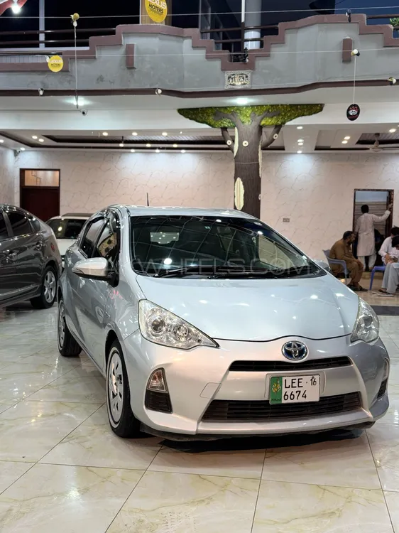 Toyota Aqua 2013 for Sale in Peshawar Image-1