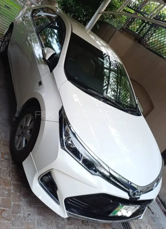 Toyota Corolla 2016 for Sale in Lahore Image-1