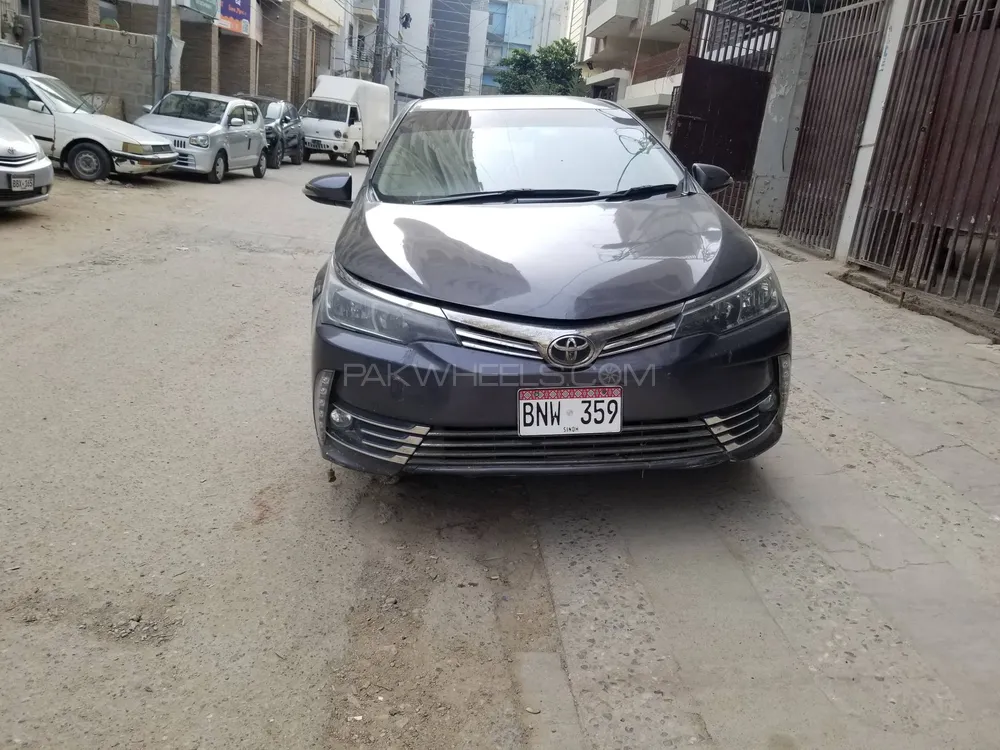 Toyota Corolla 2018 for Sale in Karachi Image-1