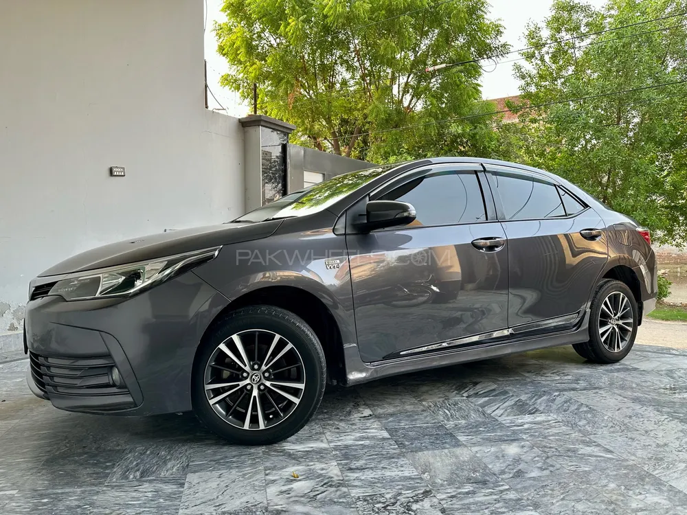 Toyota Corolla 2018 for Sale in Okara Image-1