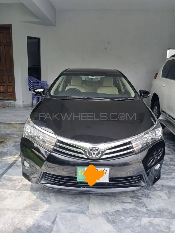 Toyota Corolla 2017 for Sale in Lahore Image-1
