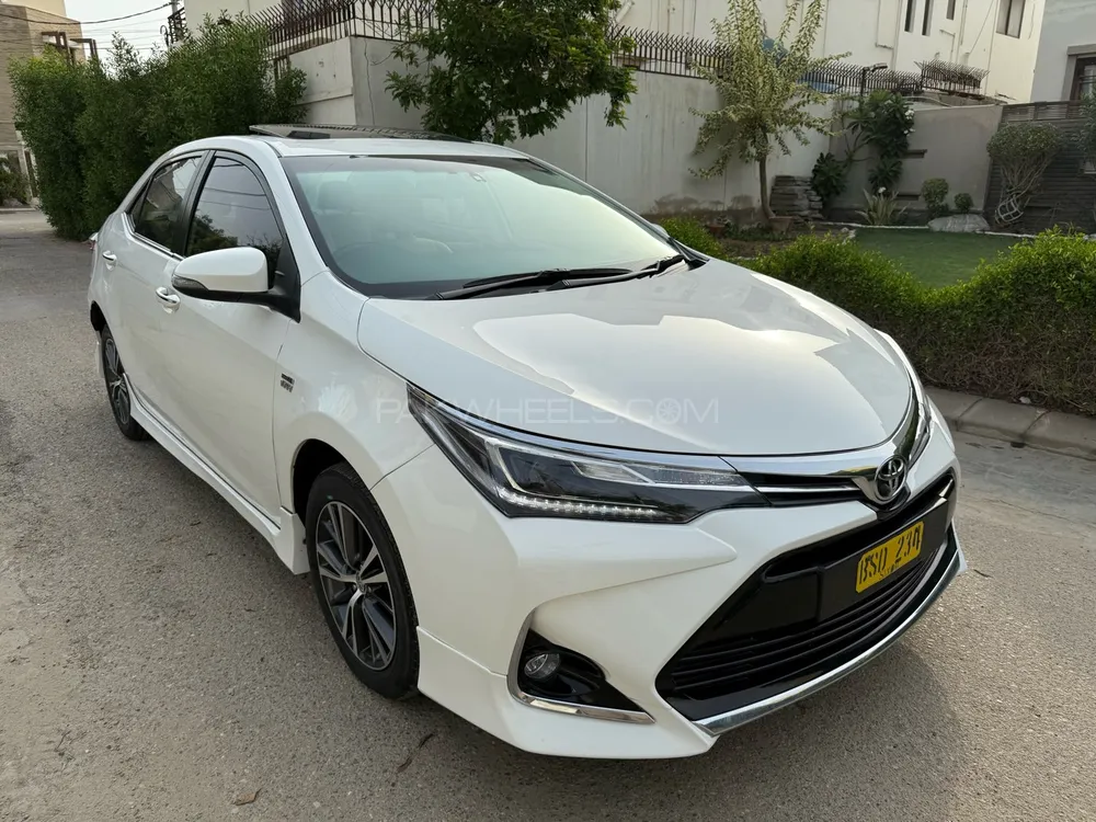 Toyota Corolla 2018 for Sale in Karachi Image-1